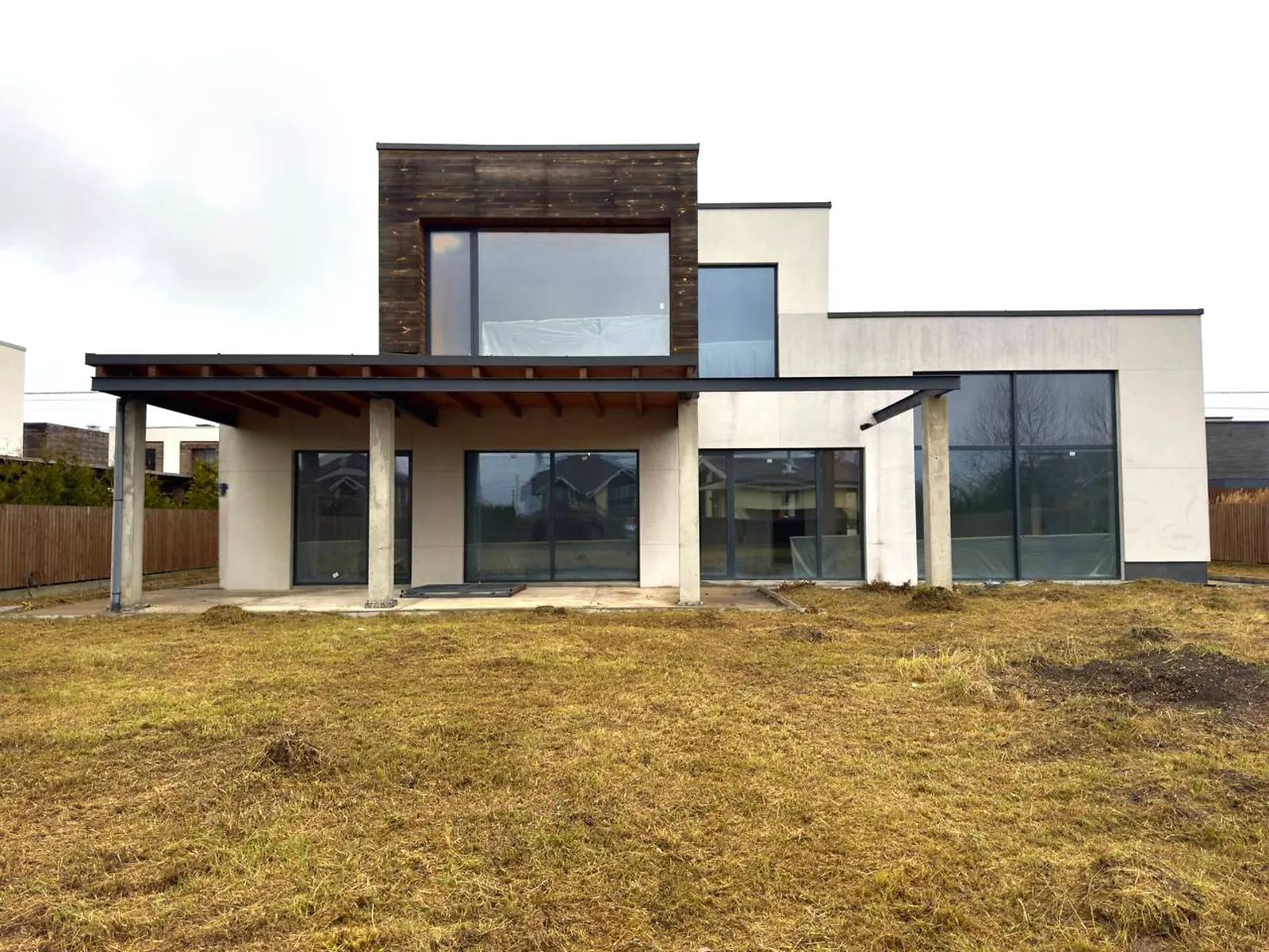 Продается дом на 2 этажа 299.2 кв. м с мебелью, цена: 440000 $ - фото 1