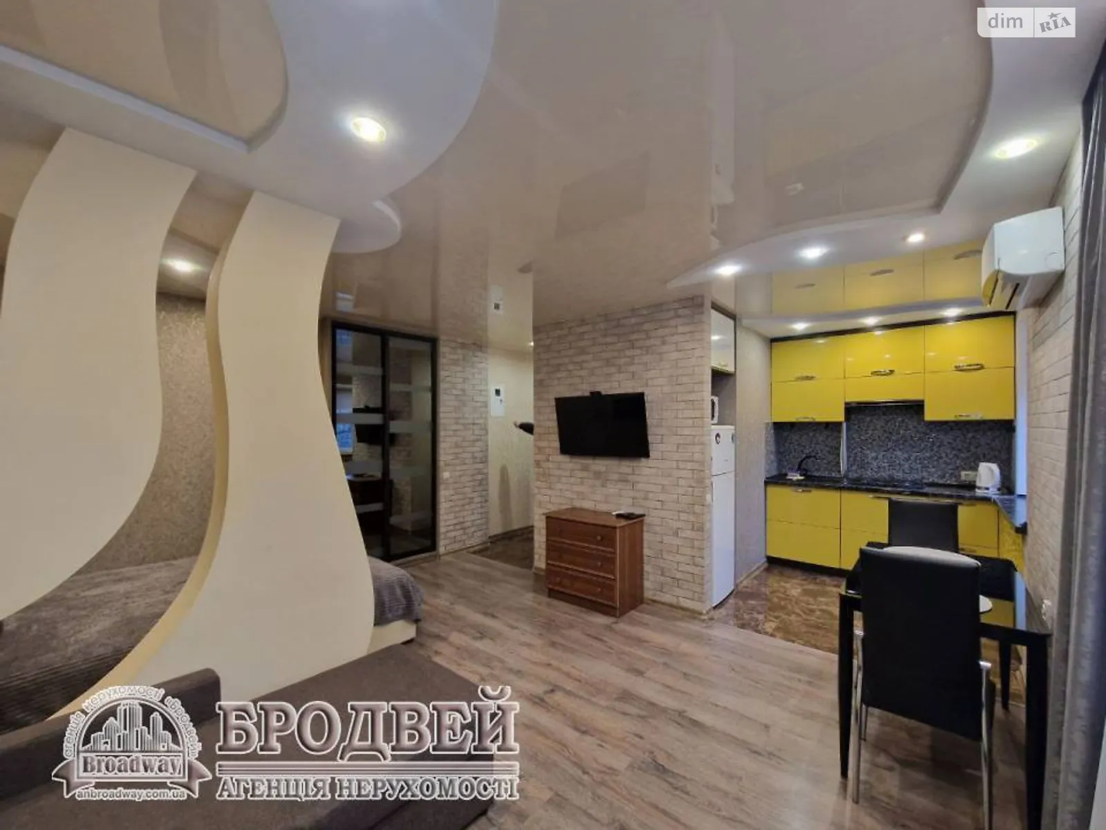 Продается 1-комнатная квартира 28.5 кв. м в Чернигове, просп. Мира, 16 - фото 1