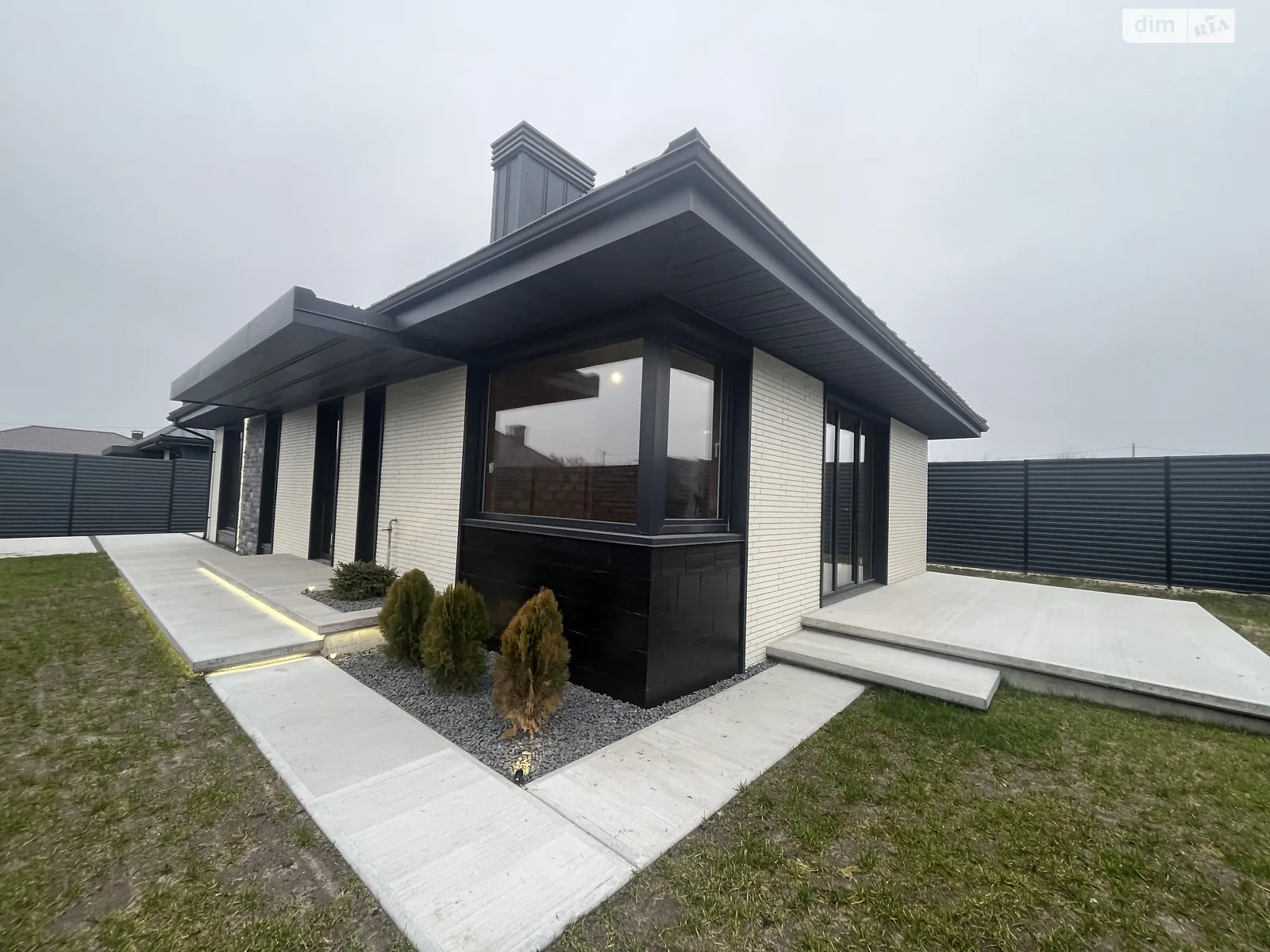 Продается дом на 2 этажа 160 кв. м с мебелью, цена: 125000 $ - фото 1