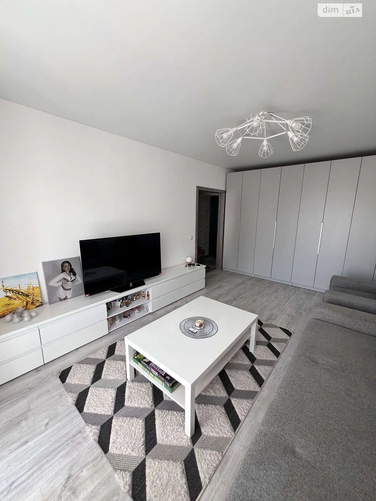 Продается 3-комнатная квартира 78 кв. м в Коломые, цена: 98000 $ - фото 1