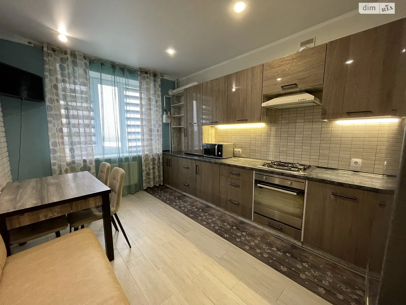 Сдается в аренду 1-комнатная квартира 49 кв. м в Хмельницком, ул. Сечевых Стрельцов, 9 - фото 1