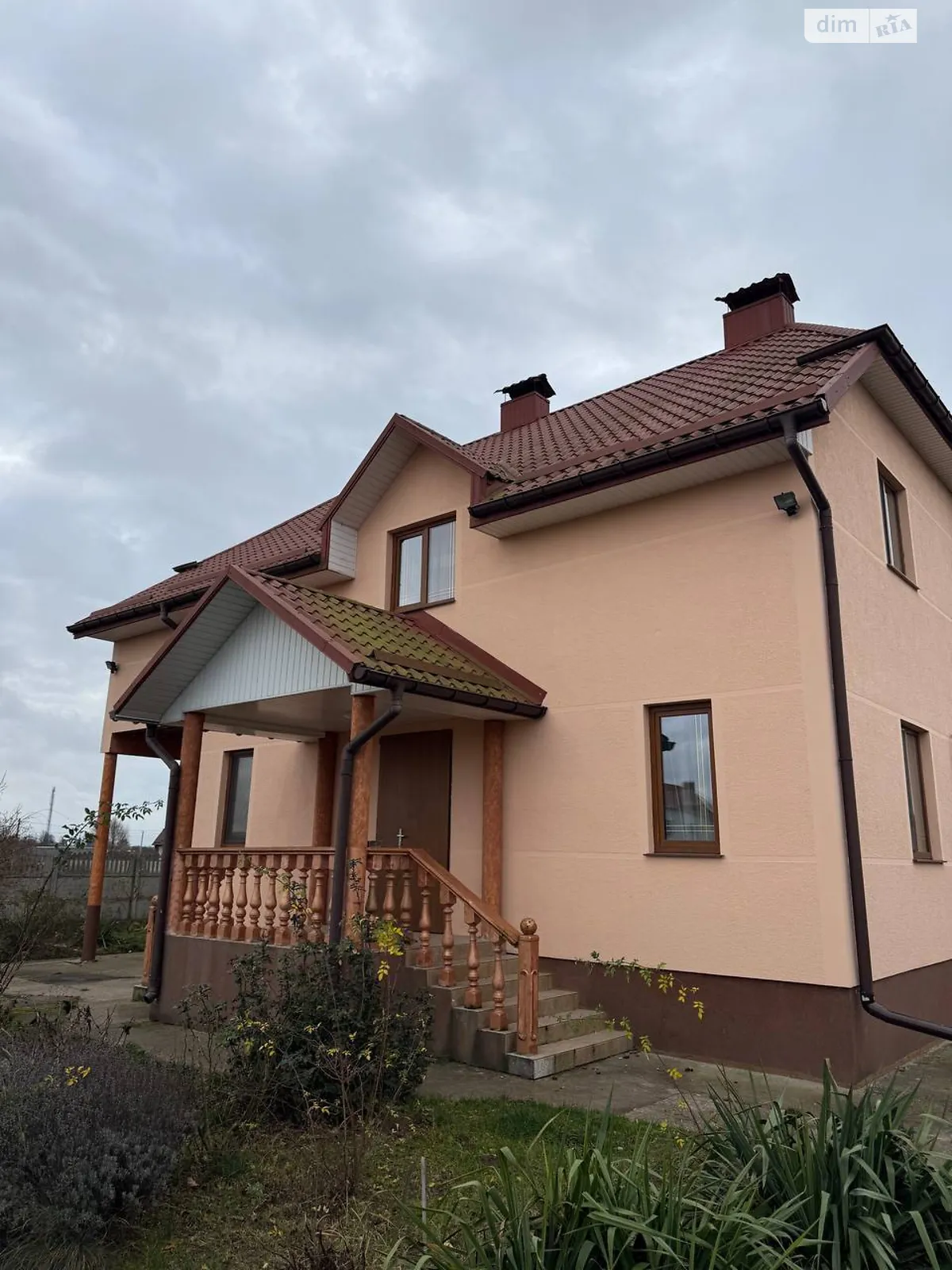Продается дом на 2 этажа 170 кв. м с участком, цена: 118500 $ - фото 1
