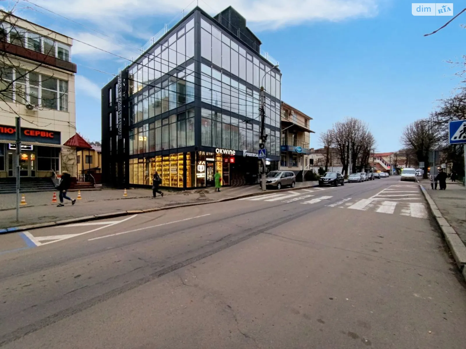 Сдается в аренду офис 64.5 кв. м в бизнес-центре, цена: 17000 грн - фото 1