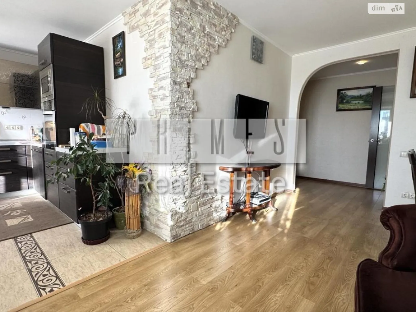 Продается 4-комнатная квартира 99.6 кв. м в Киеве, ул. Князей Острожских(Московская), 17/2 - фото 1