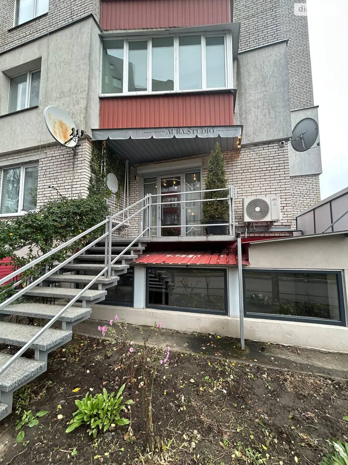 Сдается в аренду объект сферы услуг 76 кв. м в 10-этажном здании, цена: 25000 грн - фото 1