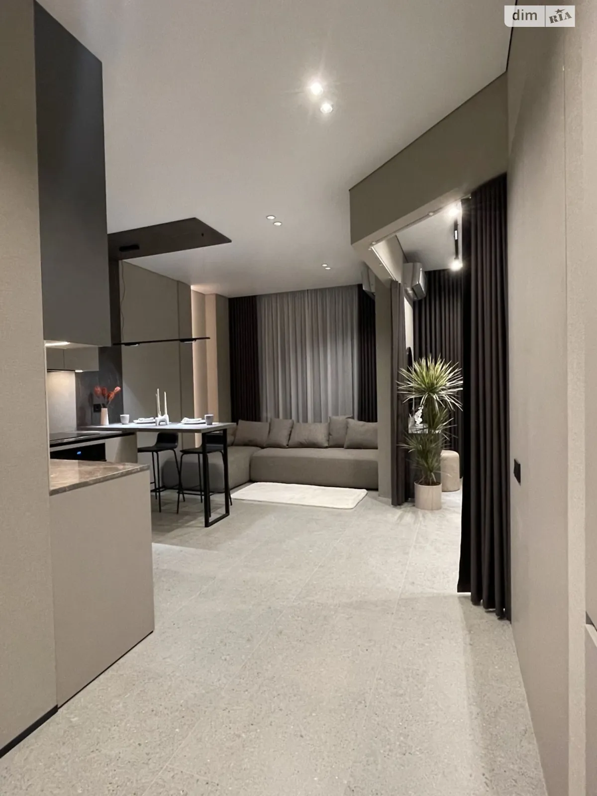 Сдается в аренду 1-комнатная квартира 44.3 кв. м в Киеве, ул. Андрея Верхогляда(Драгомирова) - фото 1