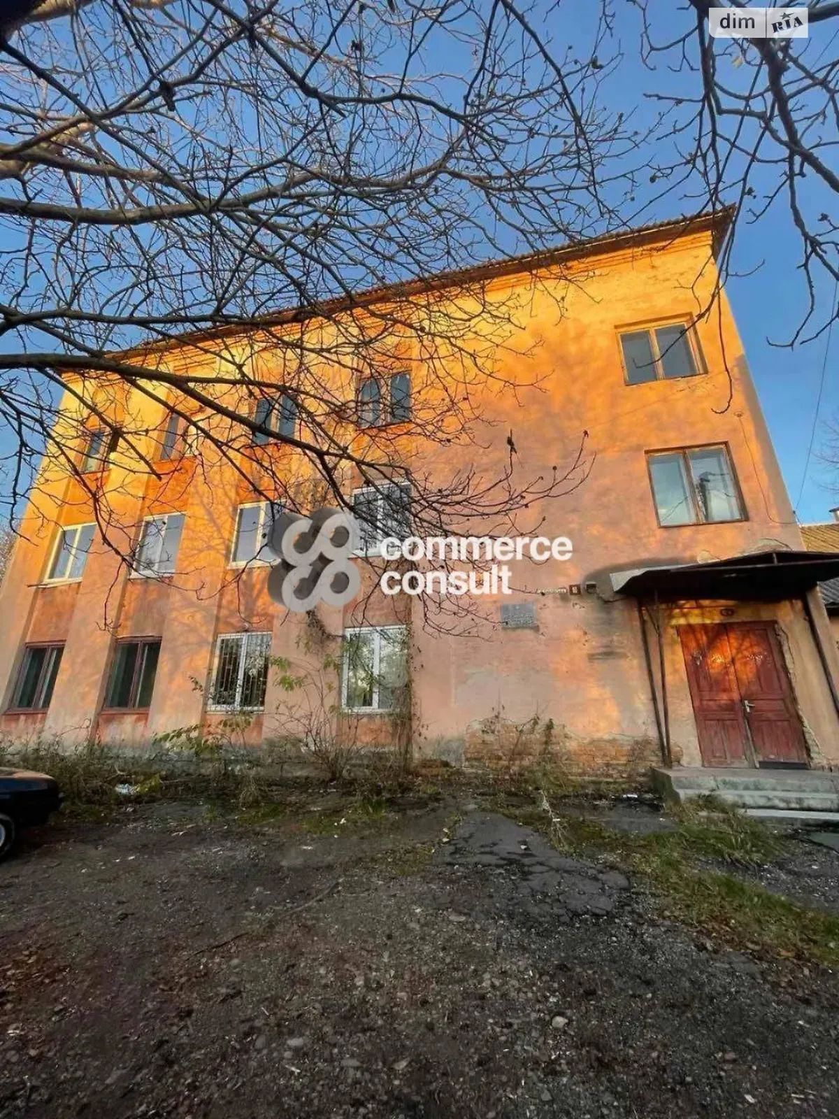 Продается помещения свободного назначения 780 кв. м в 3-этажном здании, цена: 240000 $ - фото 1