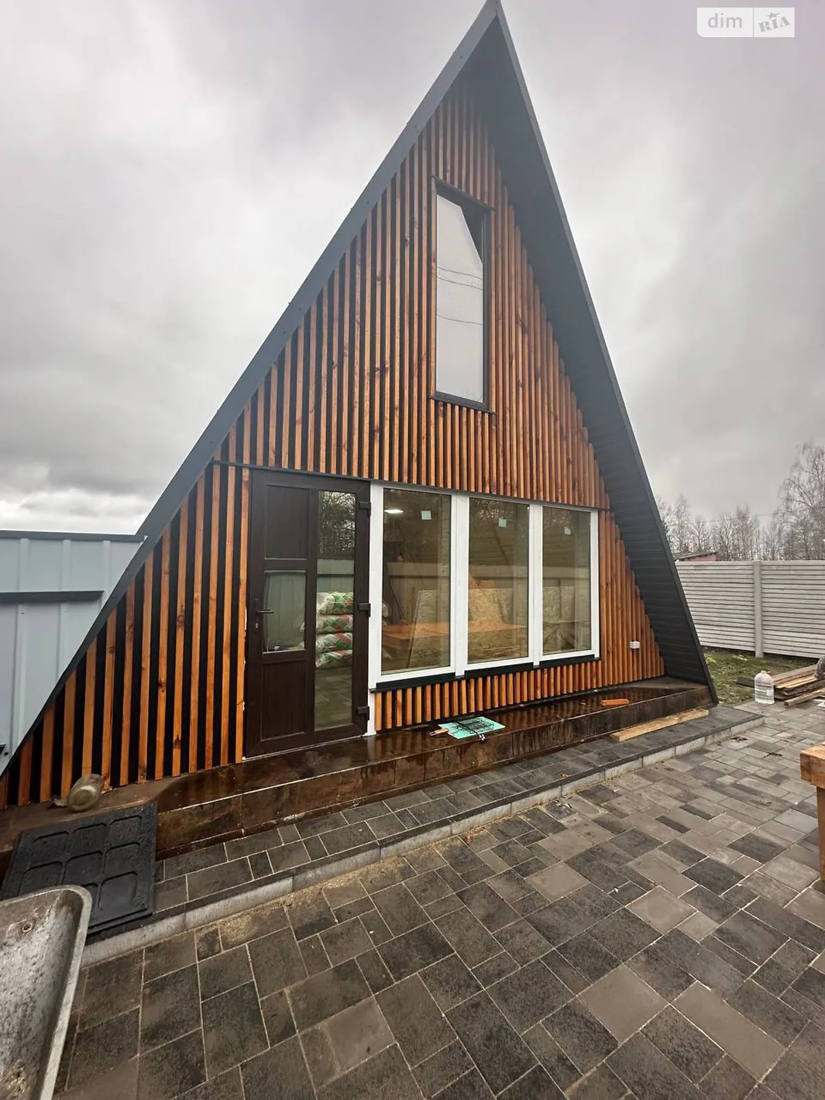 Продается дом на 2 этажа 90 кв. м с мансардой, цена: 26000 $ - фото 1