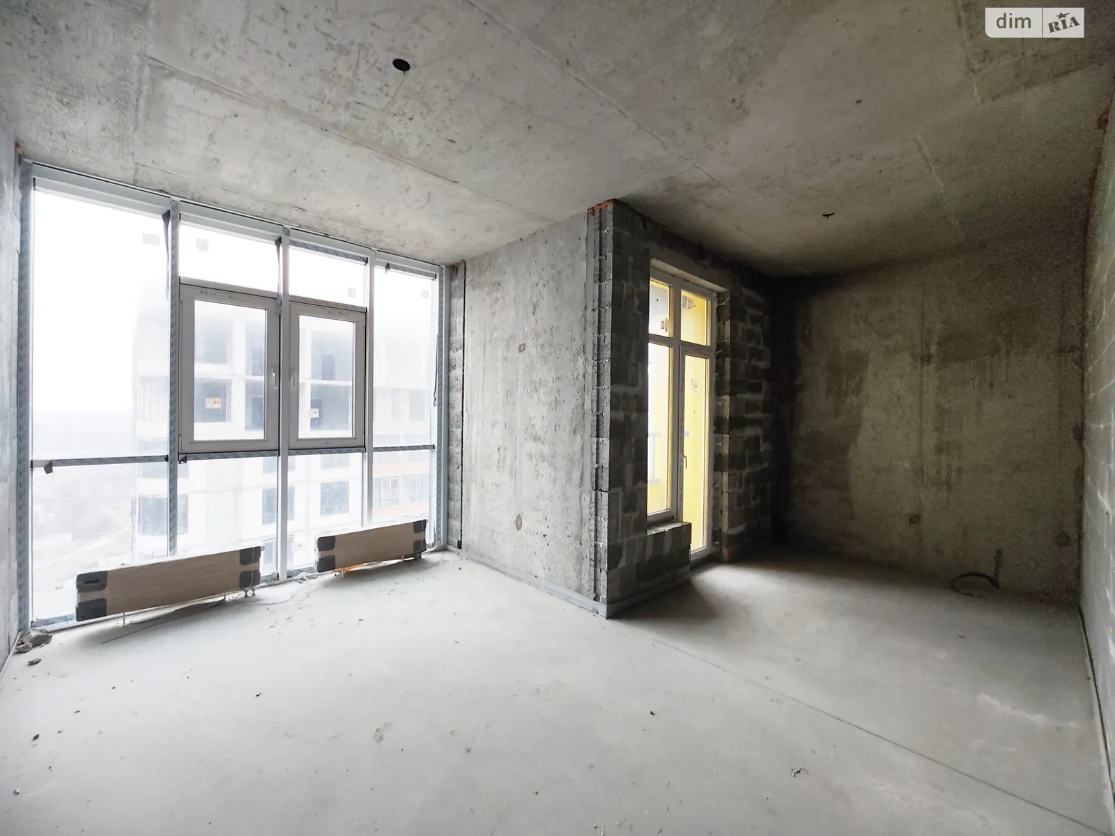 Продается 3-комнатная квартира 81.1 кв. м в Киеве, ул. Кадетский Гай, 12 - фото 1