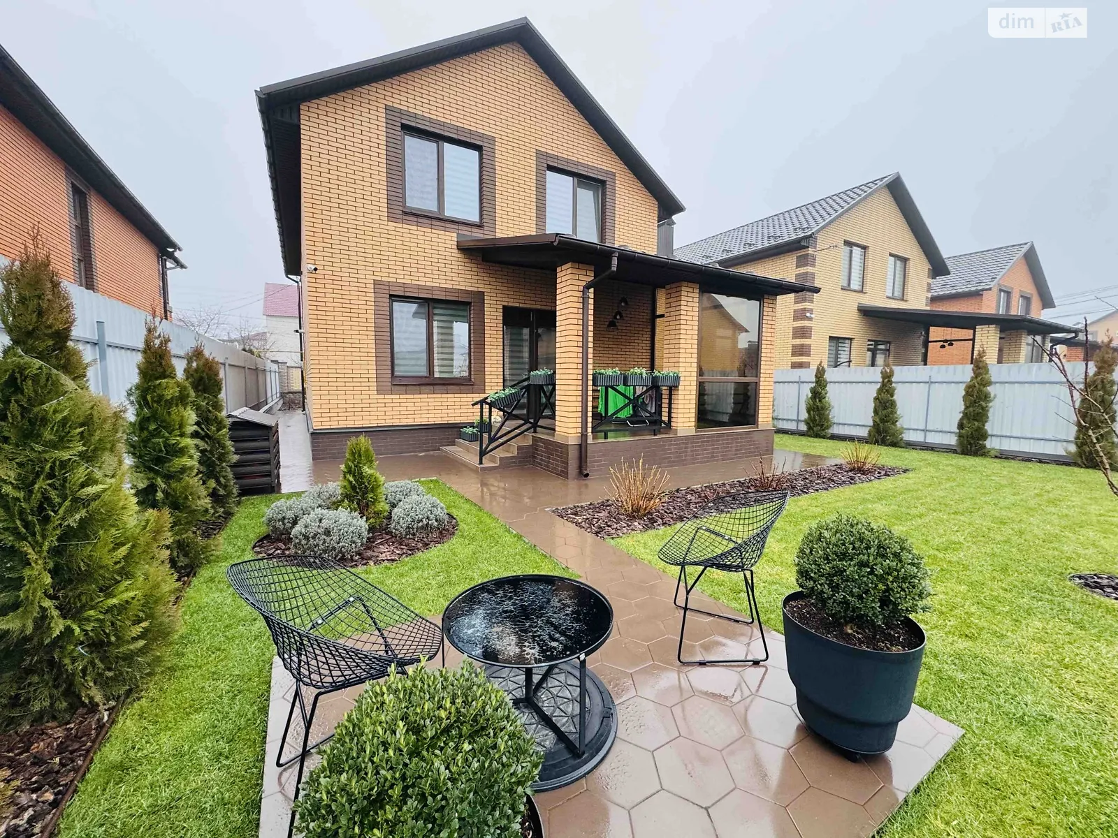 Продается дом на 2 этажа 133.5 кв. м с камином, цена: 235000 $ - фото 1