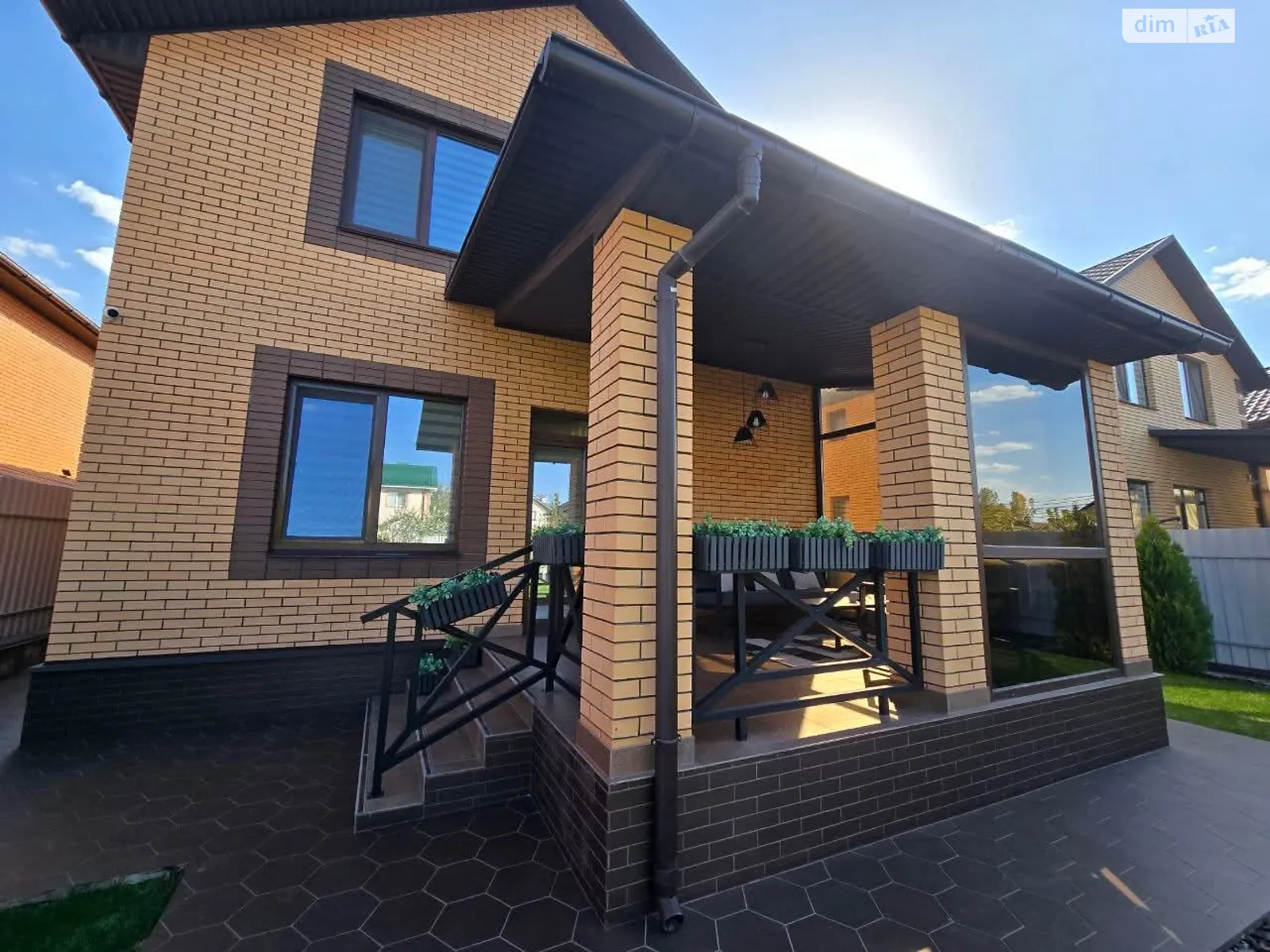 Продається будинок 2 поверховий 133.5 кв. м з подвалом, цена: 235000 $ - фото 1