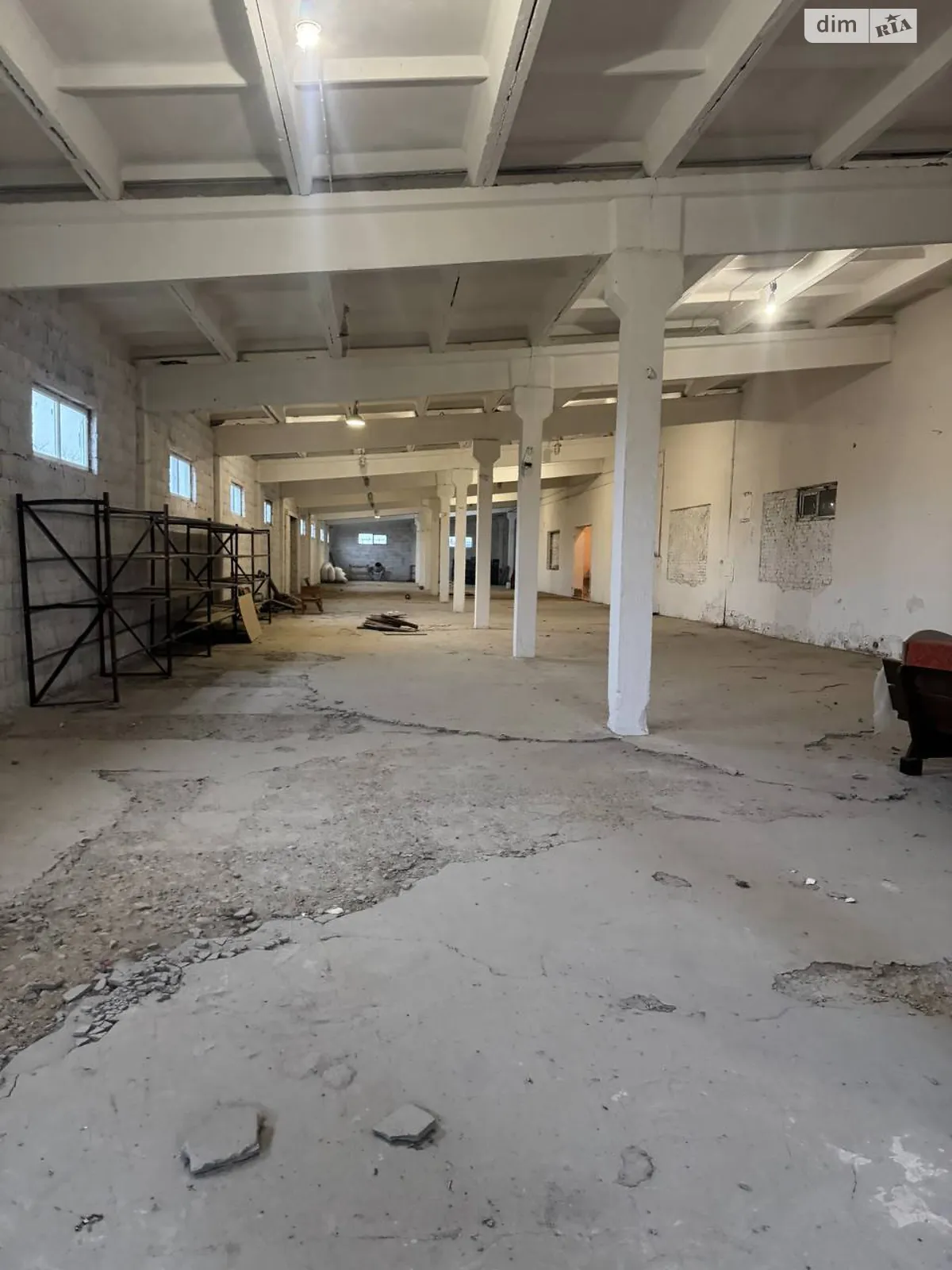 Продается помещения свободного назначения 2056 кв. м в 1-этажном здании, цена: 280000 $ - фото 1