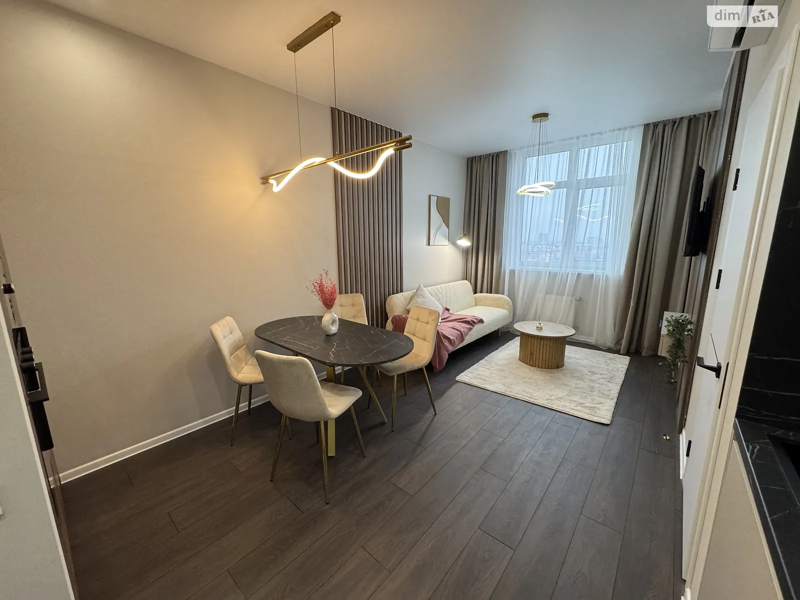 Продається 1-кімнатна квартира 43 кв. м у Одесі, вул. Краснова, 3 корпус 68 - фото 1