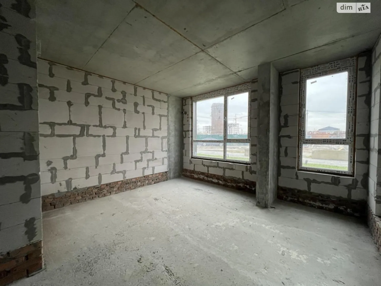 Продается 1-комнатная квартира 55.8 кв. м в Львове, ул. Хмельницкого Богдана, 207 - фото 1