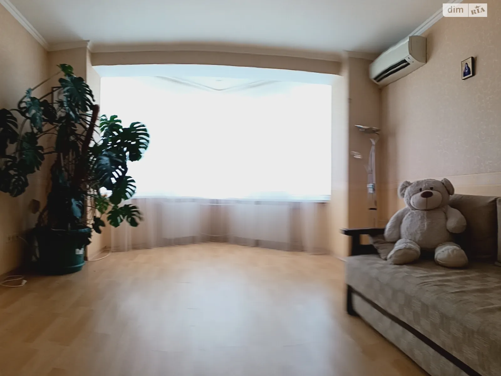 Продается 3-комнатная квартира 92 кв. м в Киеве, ул. Хмельницкая, 10 - фото 1