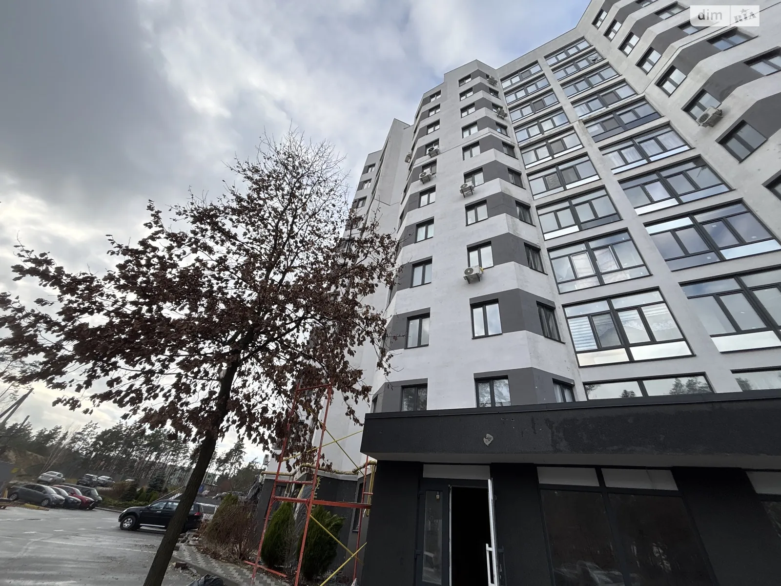 Продается офис 130 кв. м в бизнес-центре, цена: 119700 $ - фото 1