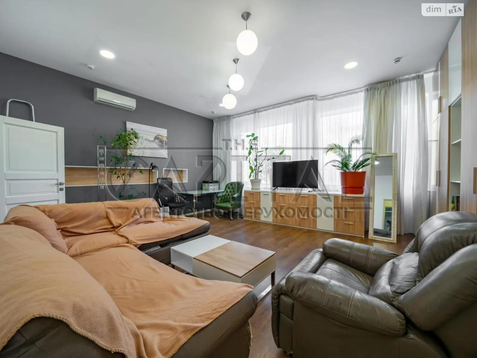 Продается 5-комнатная квартира 146.9 кв. м в Киеве, ул. Институтская, 14 - фото 1