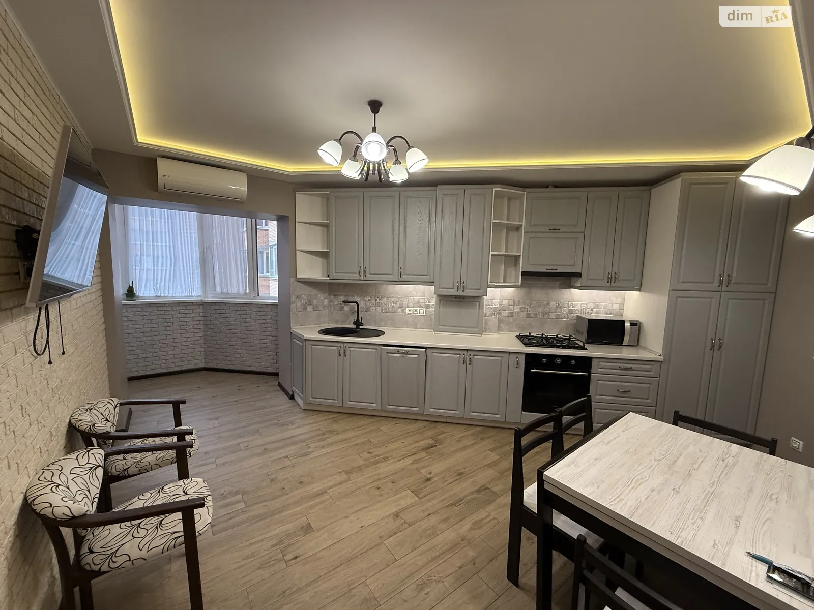 Продається 2-кімнатна квартира 71.2 кв. м у Ірпені, вул. Університетська(Карла Маркса), 2Ф/3 - фото 1