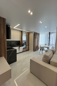 Продажа квартиры, Ивано-Франковск, р‑н. Набережная, Ленкавского улица