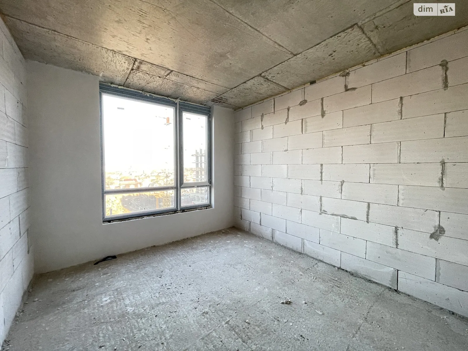 Продается 2-комнатная квартира 77 кв. м в Ивано-Франковске, ул. Левицкого Романа - фото 1