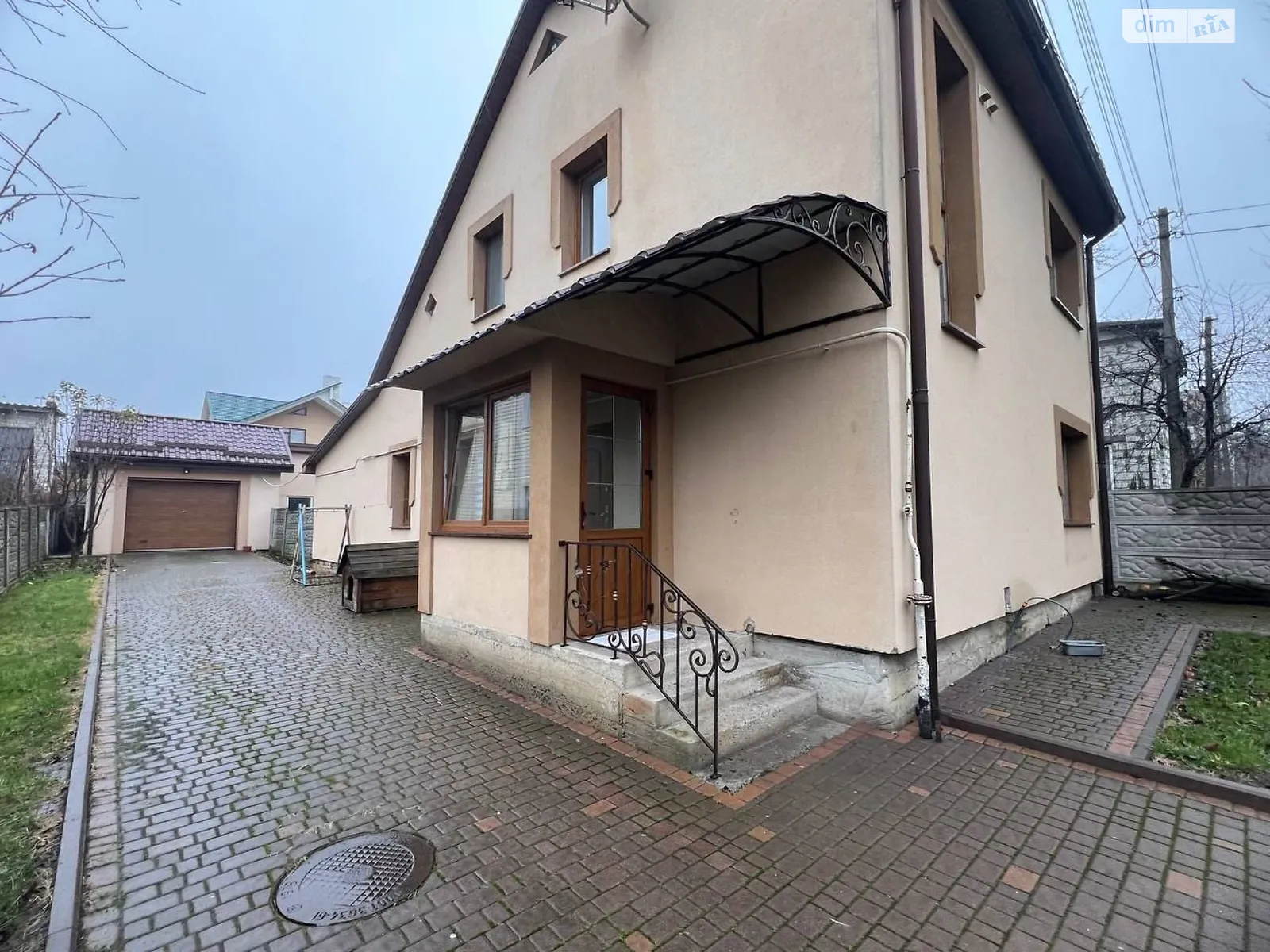 Сдается в аренду дом на 2 этажа 130 кв. м с гаражом, цена: 650 $ - фото 1