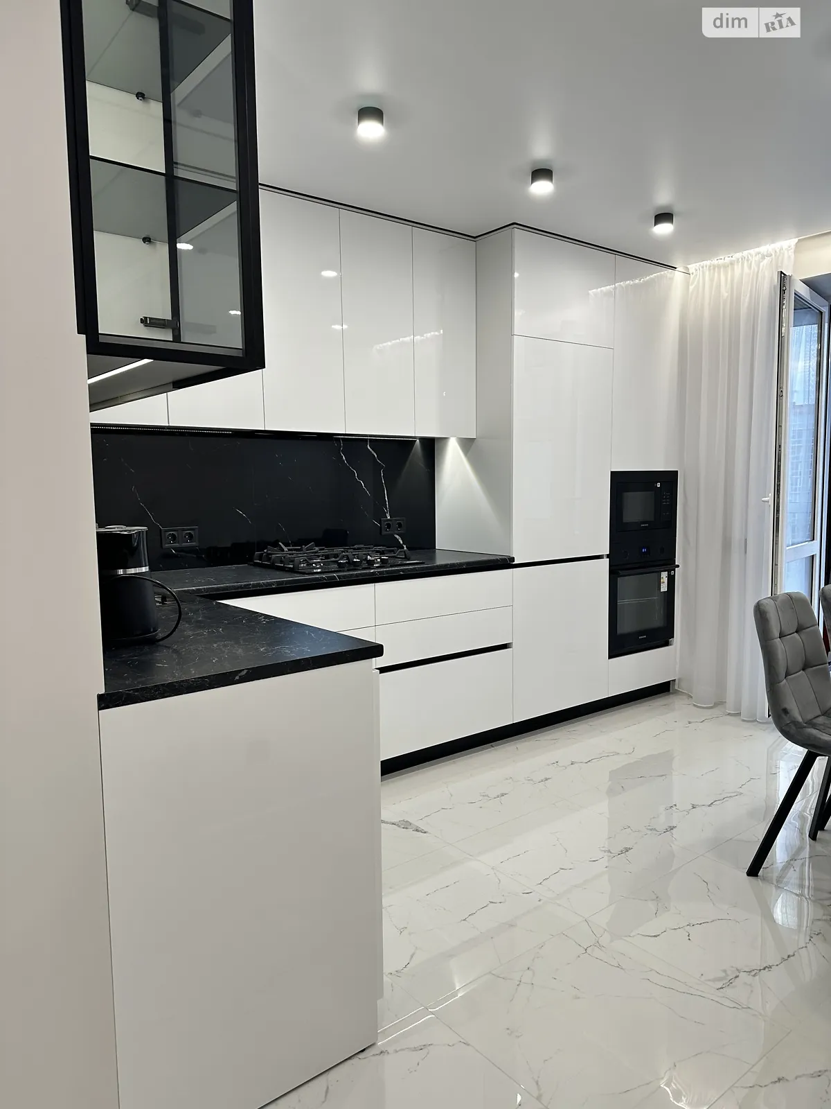 1-кімнатна квартира 43 кв. м у Тернополі, пров. Генерала Мирона Тарнавського - фото 1