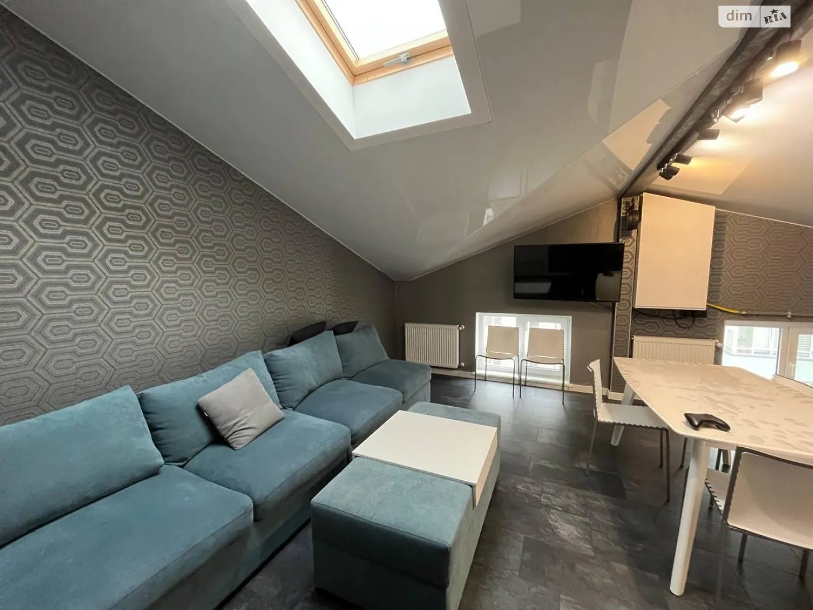 Продается 3-комнатная квартира 85.3 кв. м в Ивано-Франковске, ул. Бельведерська, 19А - фото 1