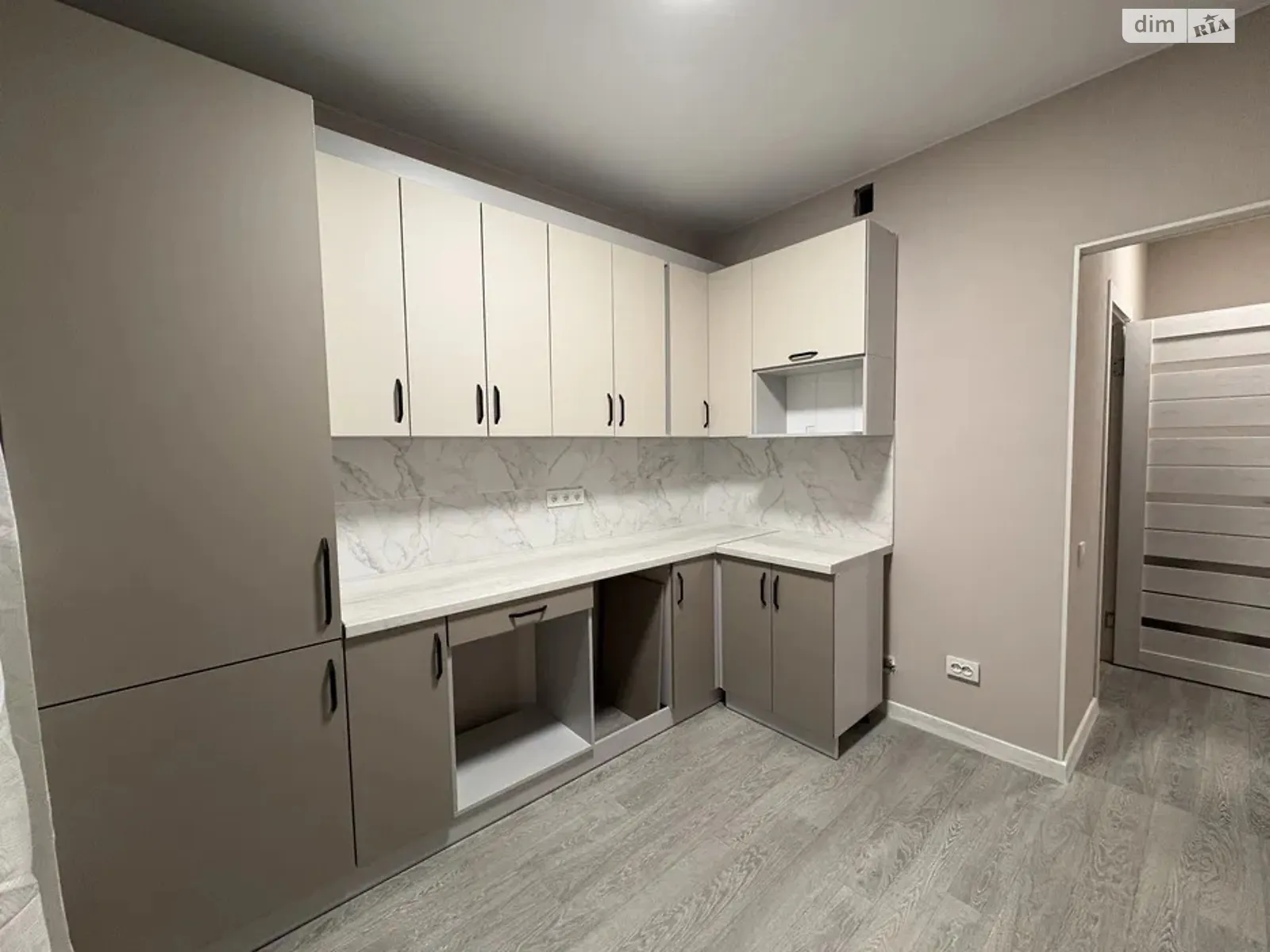 Продается 1-комнатная квартира 38 кв. м в Полтаве, ул. Башкирцевой Марии - фото 1