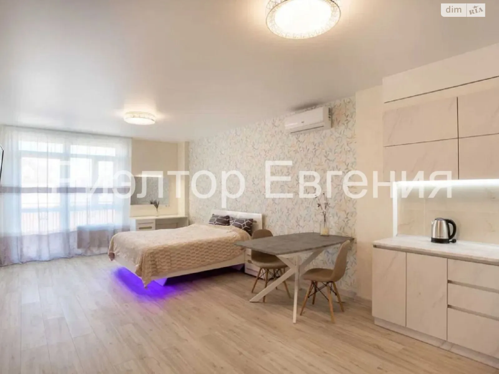 Сдается в аренду 1-комнатная квартира 42 кв. м в Одессе, ул. Малая Арнаутская, 71 - фото 1