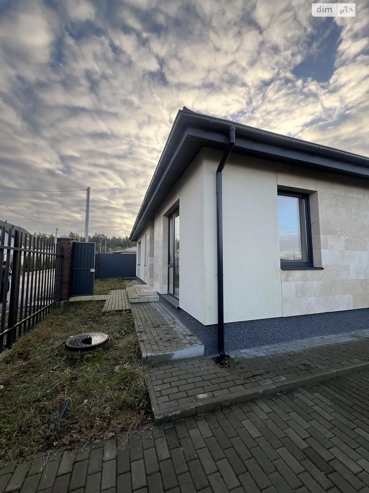 Продается одноэтажный дом 112 кв. м с террасой, цена: 158000 $ - фото 1