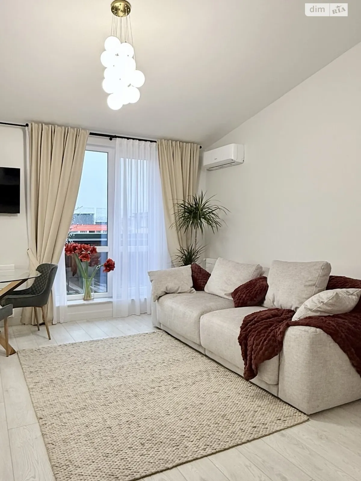 Продается 1-комнатная квартира 66 кв. м в Хмельницком, ул. Проскуровского Подполья - фото 1