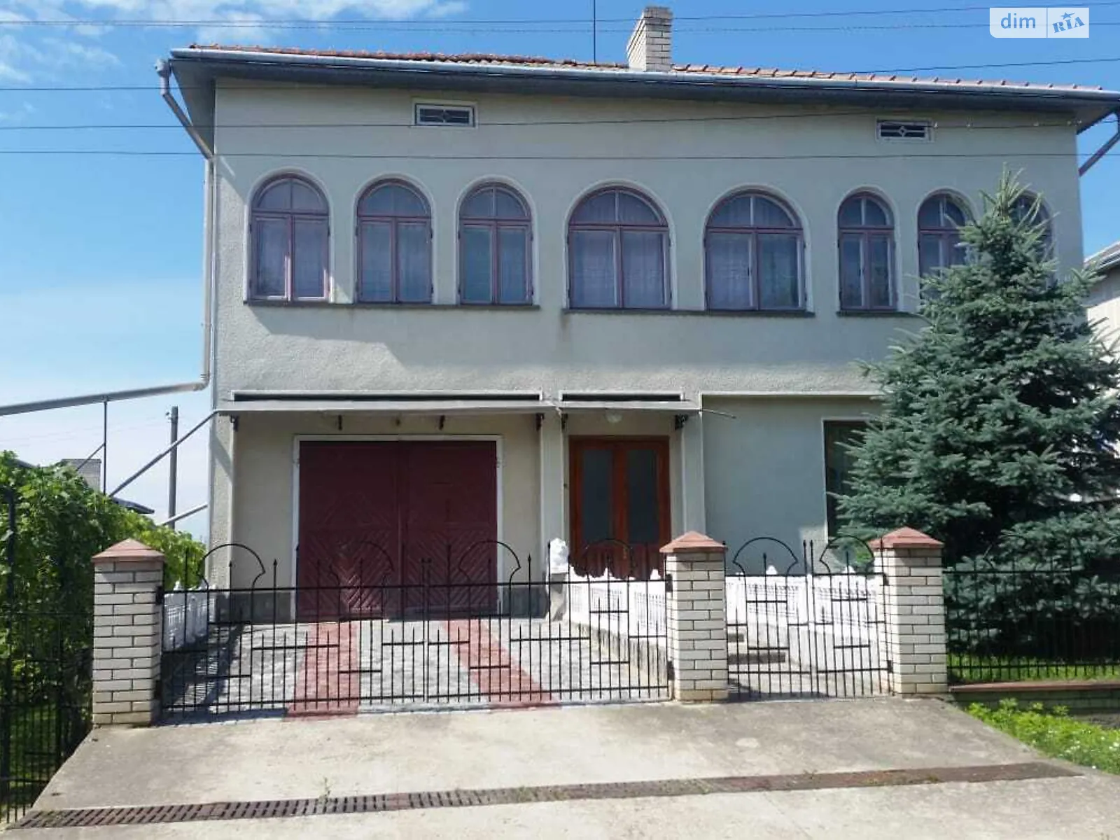 Продается дом на 2 этажа 312.9 кв. м с бассейном, цена: 80000 € - фото 1