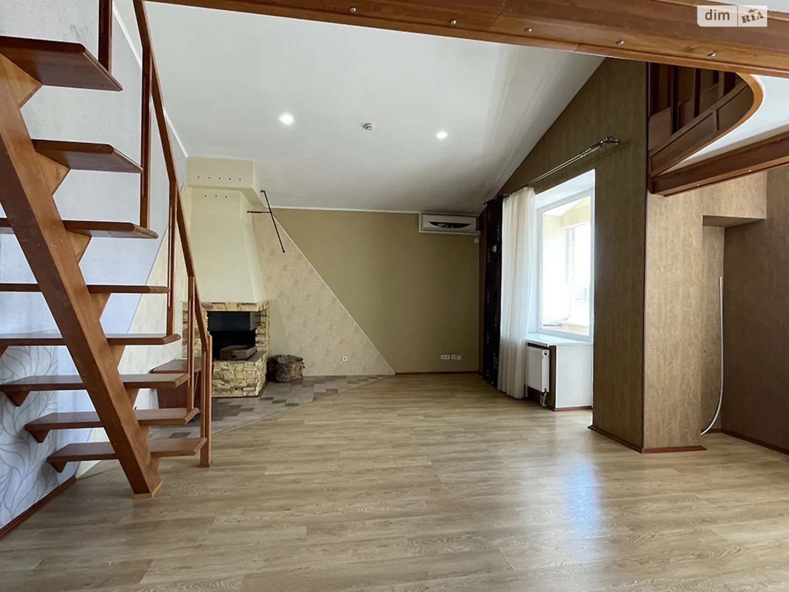 Сдается в аренду офис 57 кв. м в бизнес-центре, цена: 8500 грн - фото 1