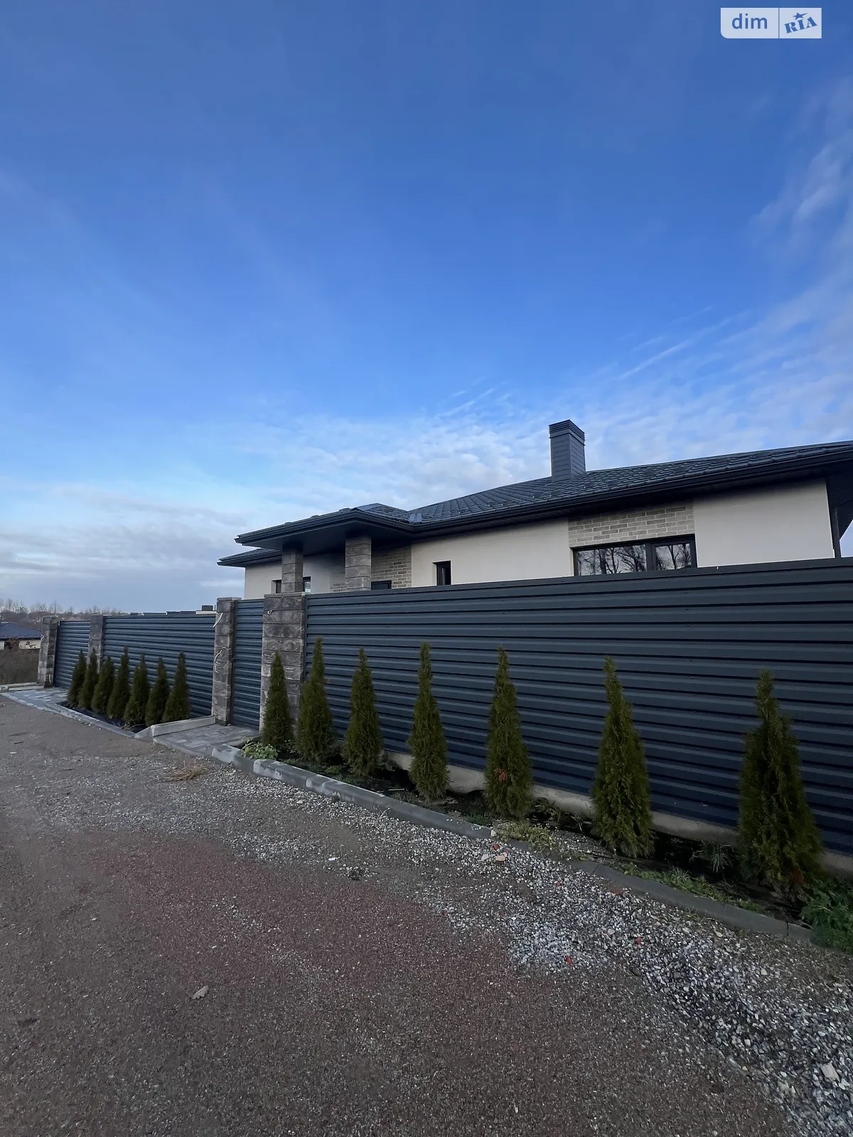 Продается одноэтажный дом 120 кв. м с мансардой, цена: 143000 $ - фото 1