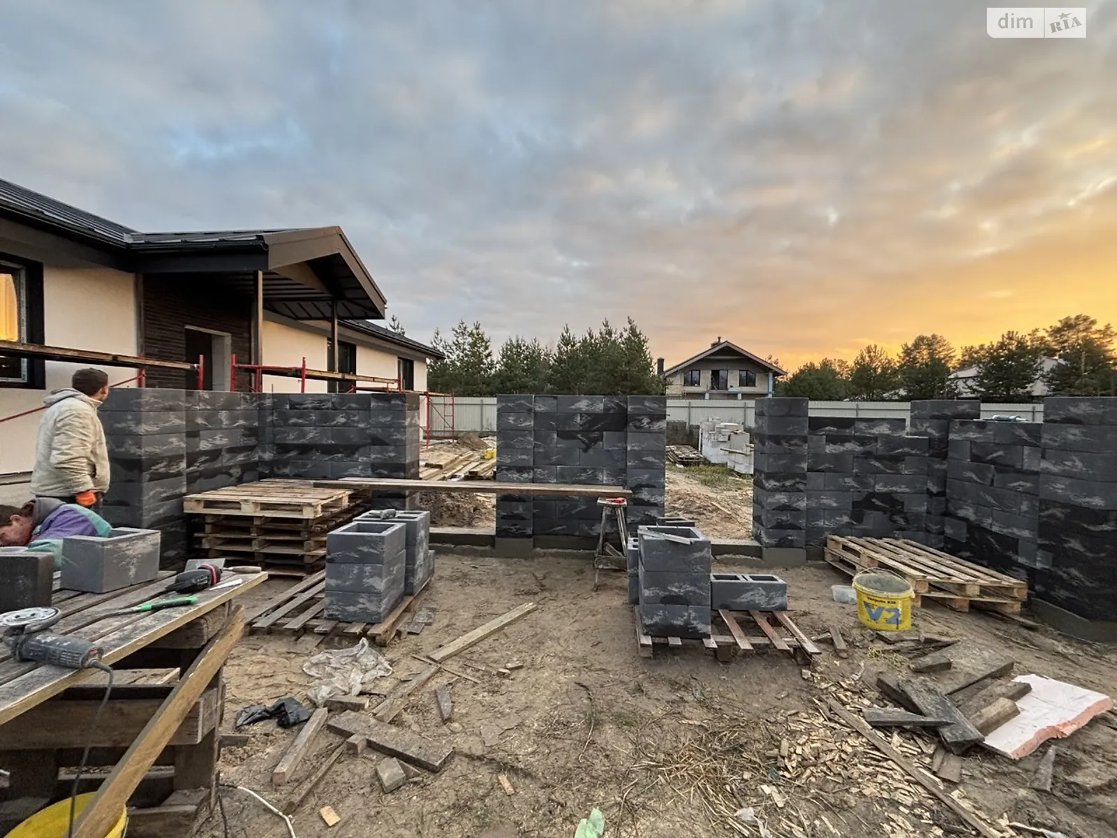 Продается одноэтажный дом 143 кв. м с мебелью, цена: 159000 $ - фото 1