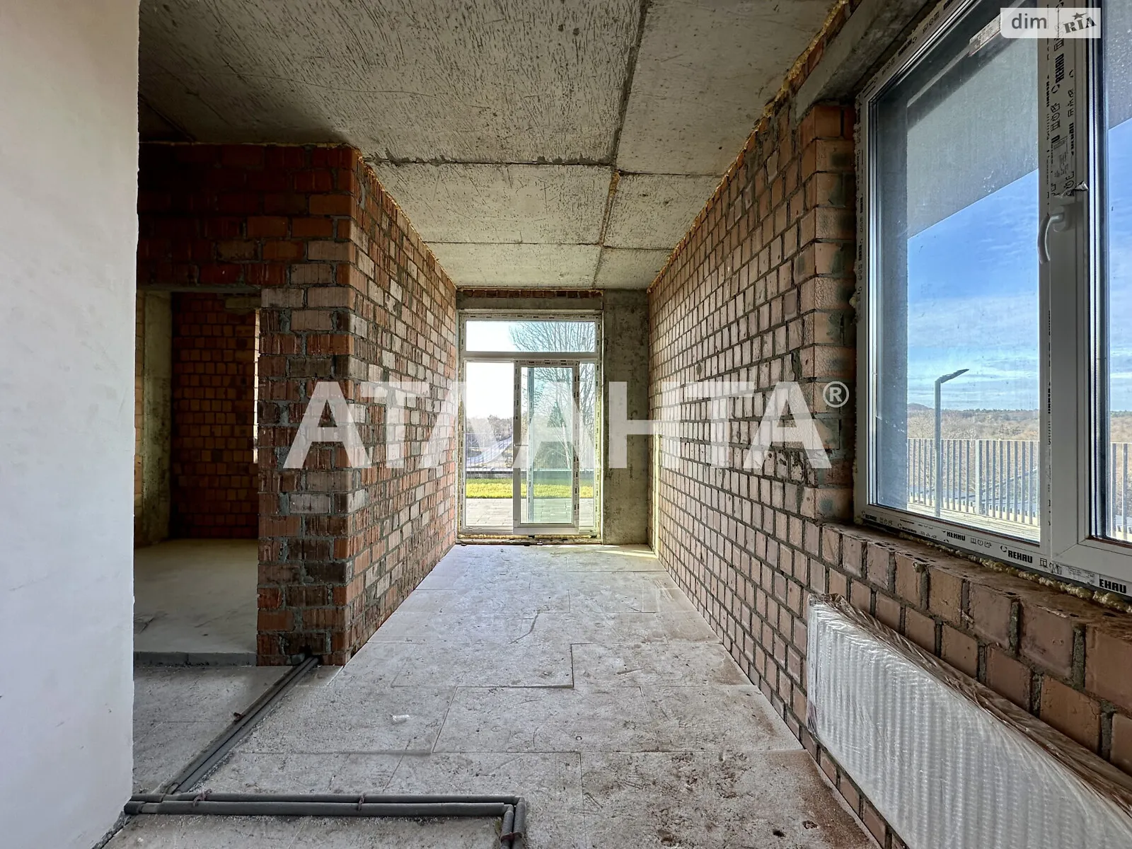 Продается 1-комнатная квартира 48.11 кв. м в Львове, ул. Филиппа Орлика - фото 1