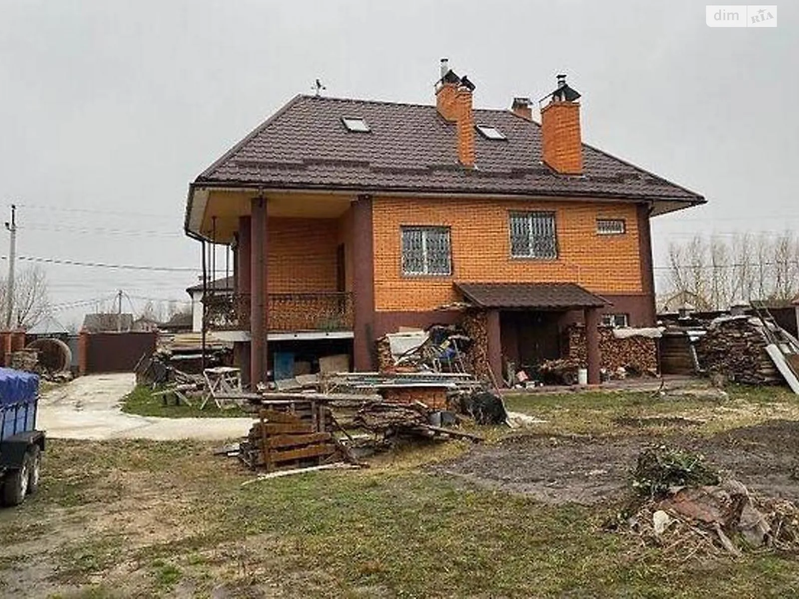 Продается дом на 2 этажа 340 кв. м с балконом, цена: 325000 $ - фото 1