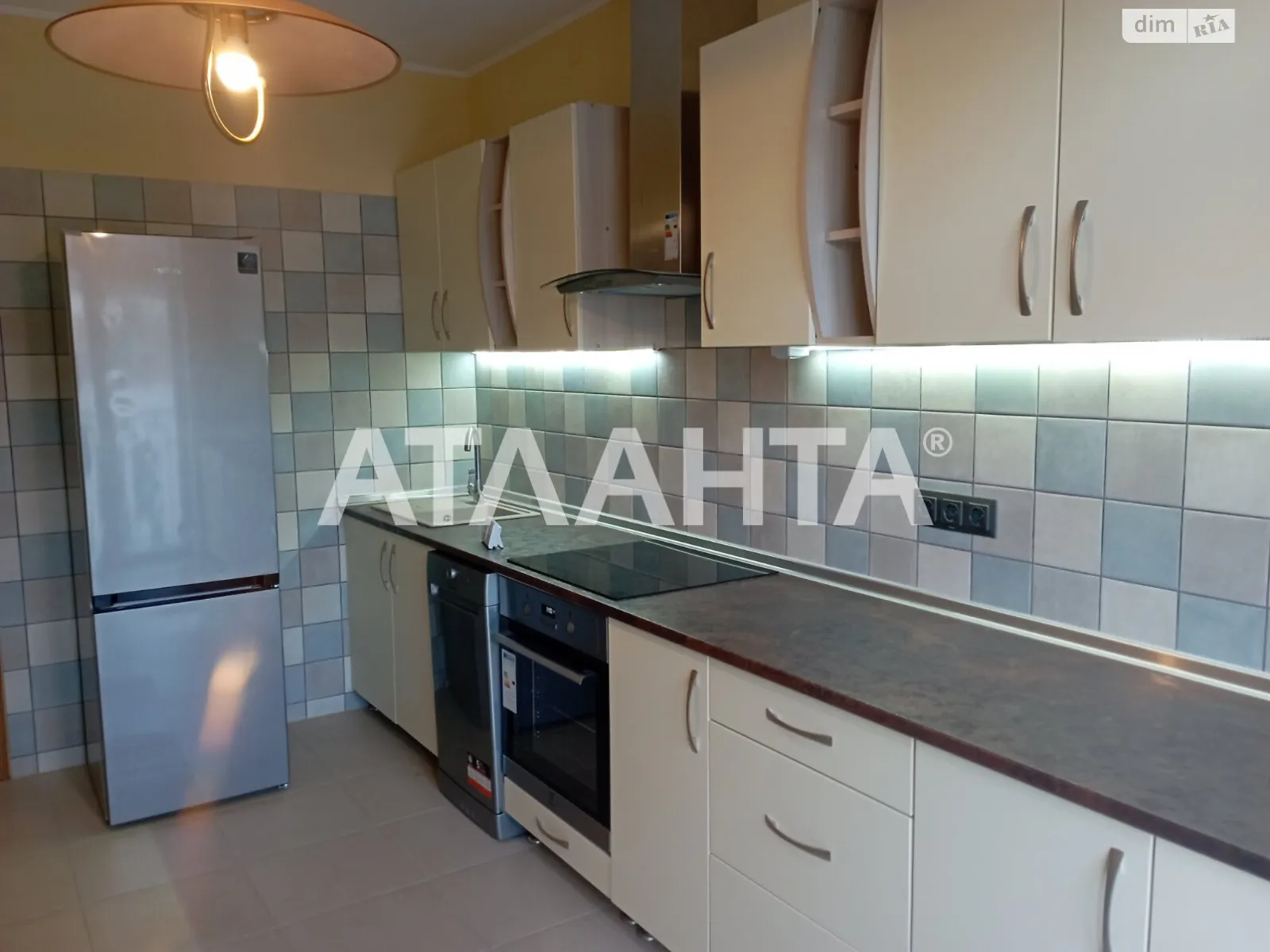 Продается 3-комнатная квартира 90 кв. м в Ужгороде, цена: 122000 $ - фото 1