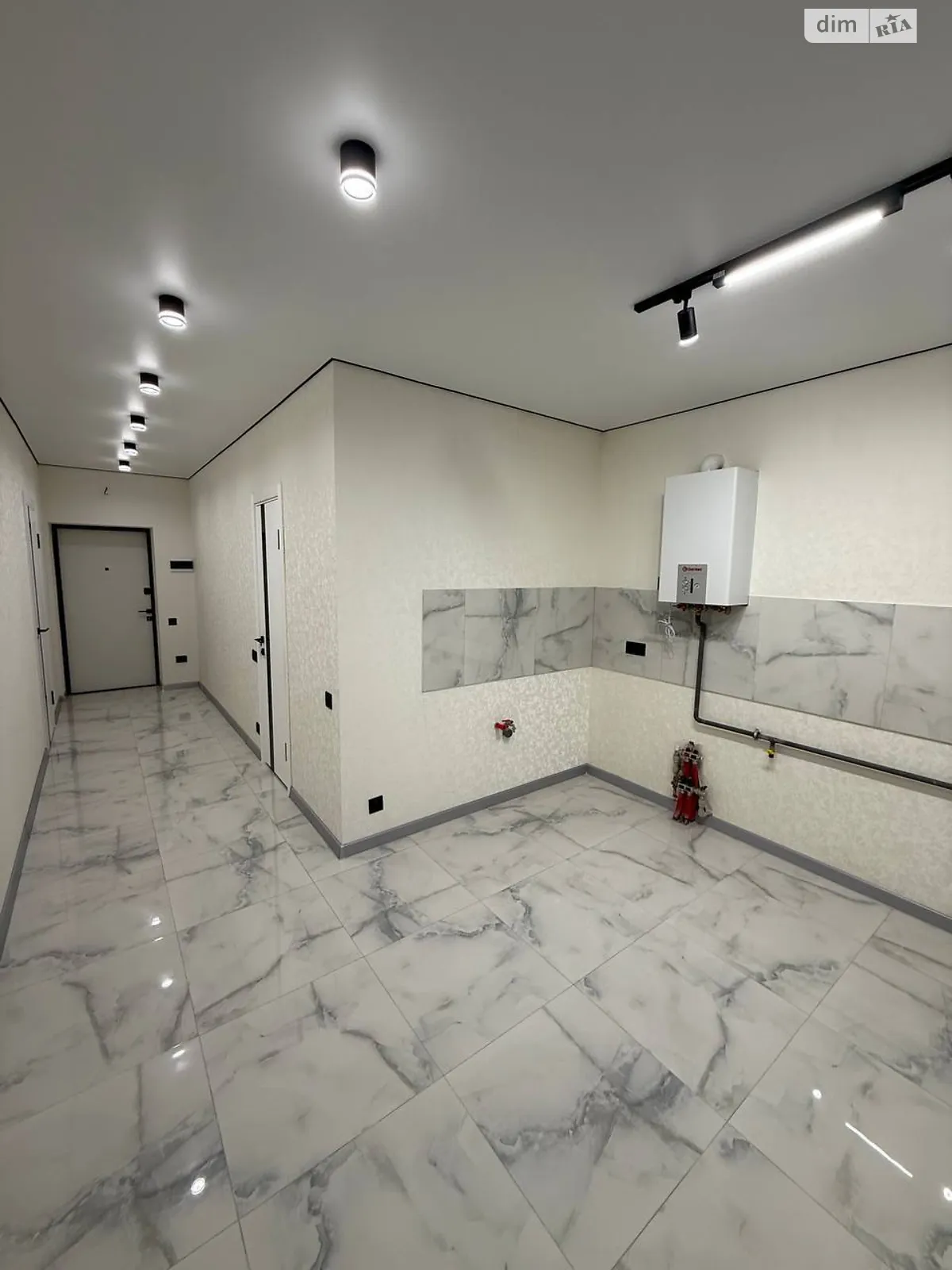 Продается 1-комнатная квартира 45 кв. м в Хмельницком, ул. Гетьманская, 7Б - фото 1