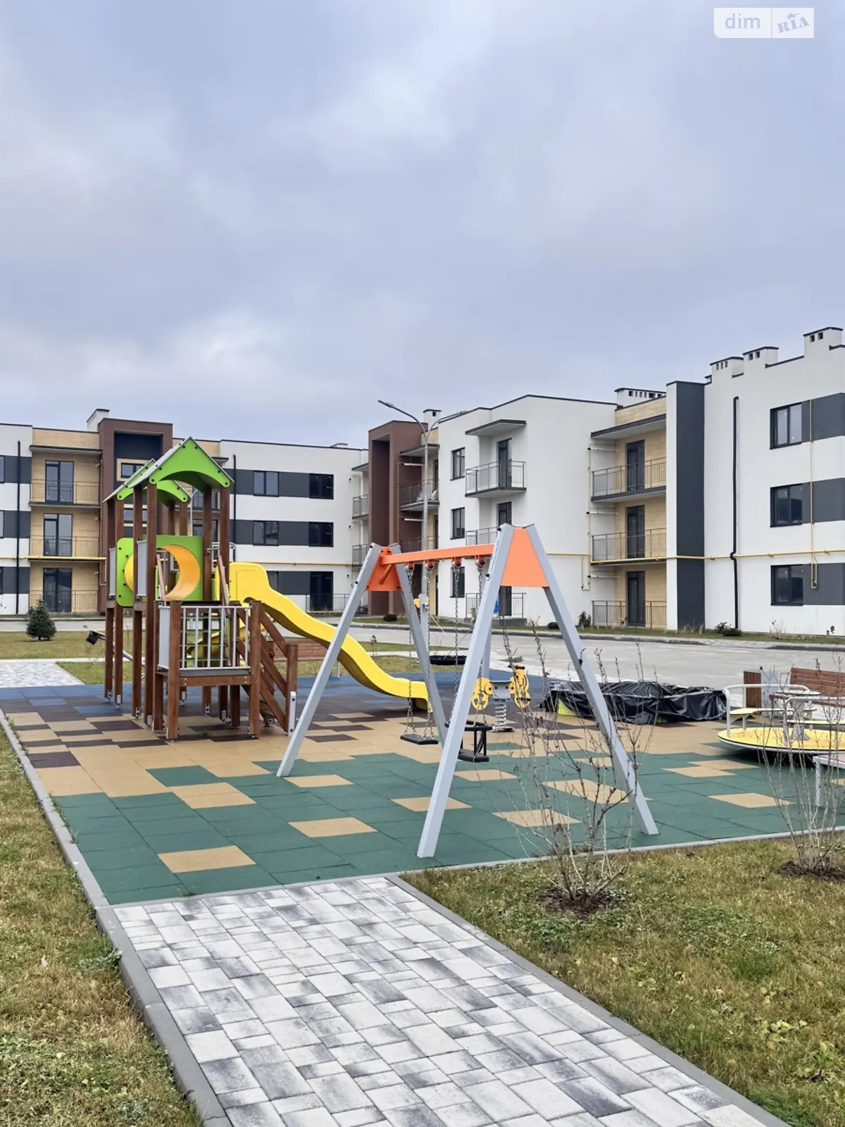 Продается 2-комнатная квартира 63.61 кв. м в Виннице, 4-й пер. Леонида Каденюка(Комарова), 1 - фото 1