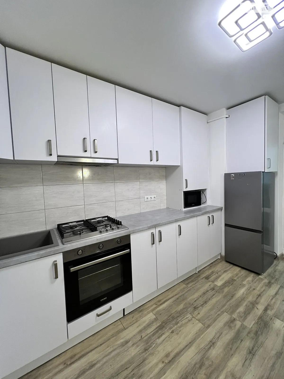 Продается 1-комнатная квартира 39 кв. м в Лисиничах, ул. Глинянский Тракт - фото 1