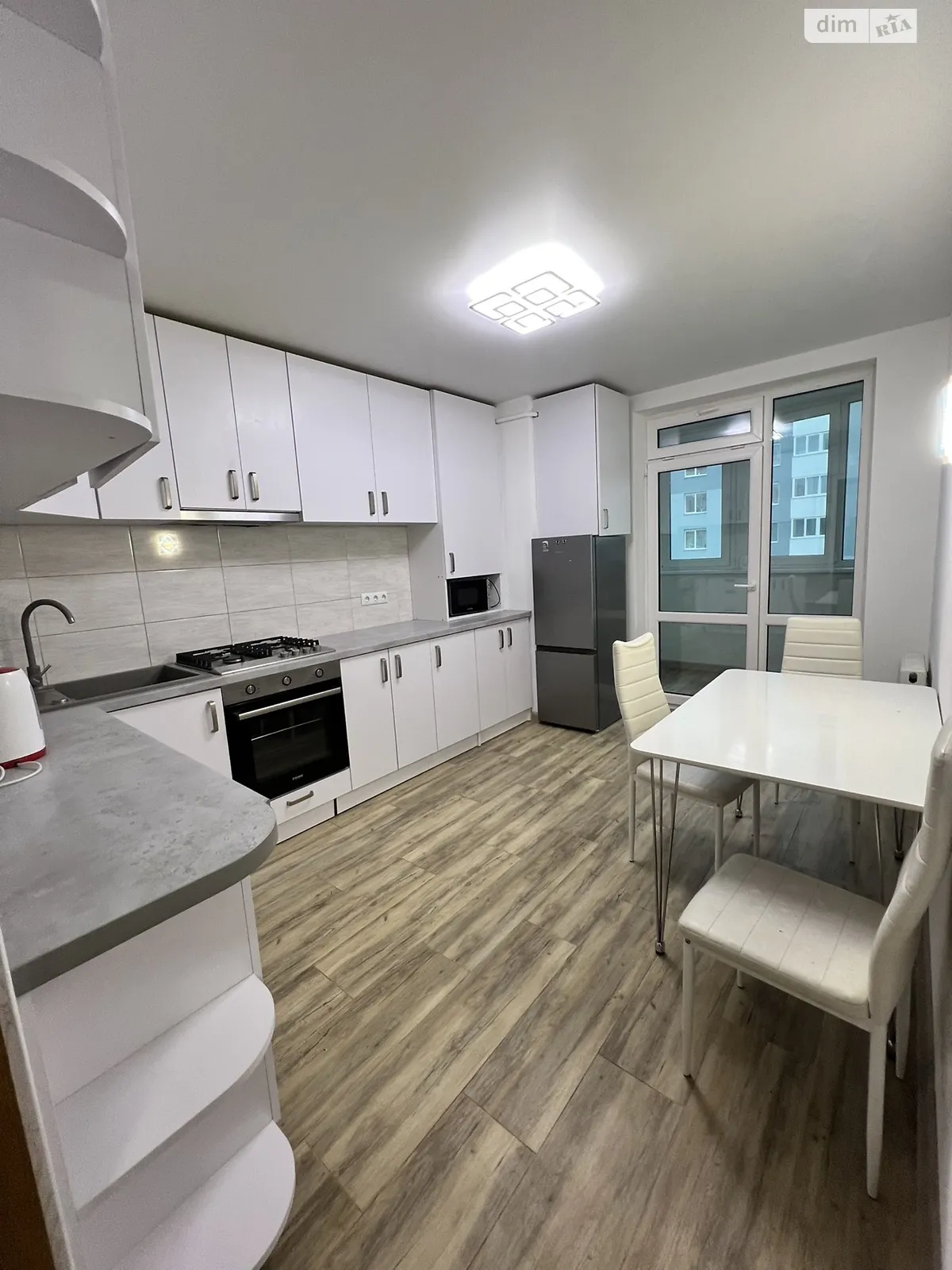 Продается 1-комнатная квартира 39 кв. м в Львове, ул. Глинянский Тракт - фото 1