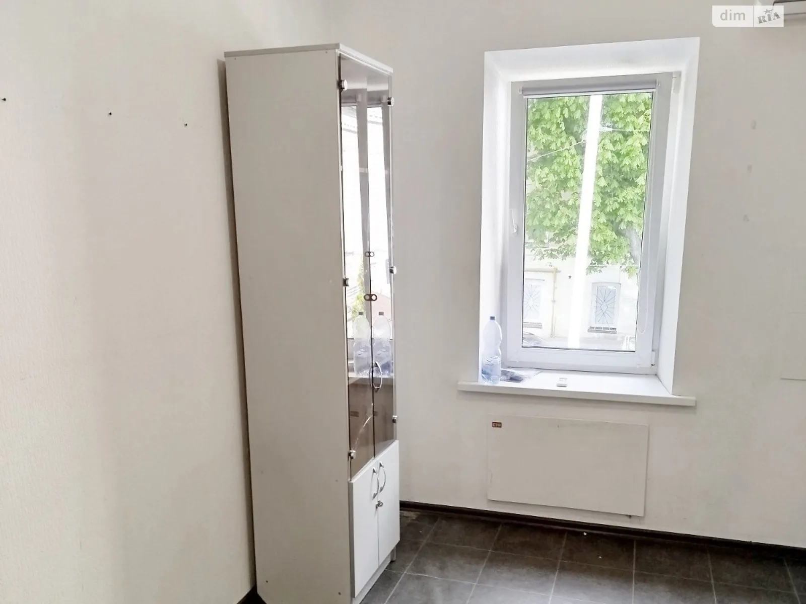 Здається в оренду приміщення вільного призначення 26 кв. м в 3-поверховій будівлі, цена: 12715 грн - фото 1