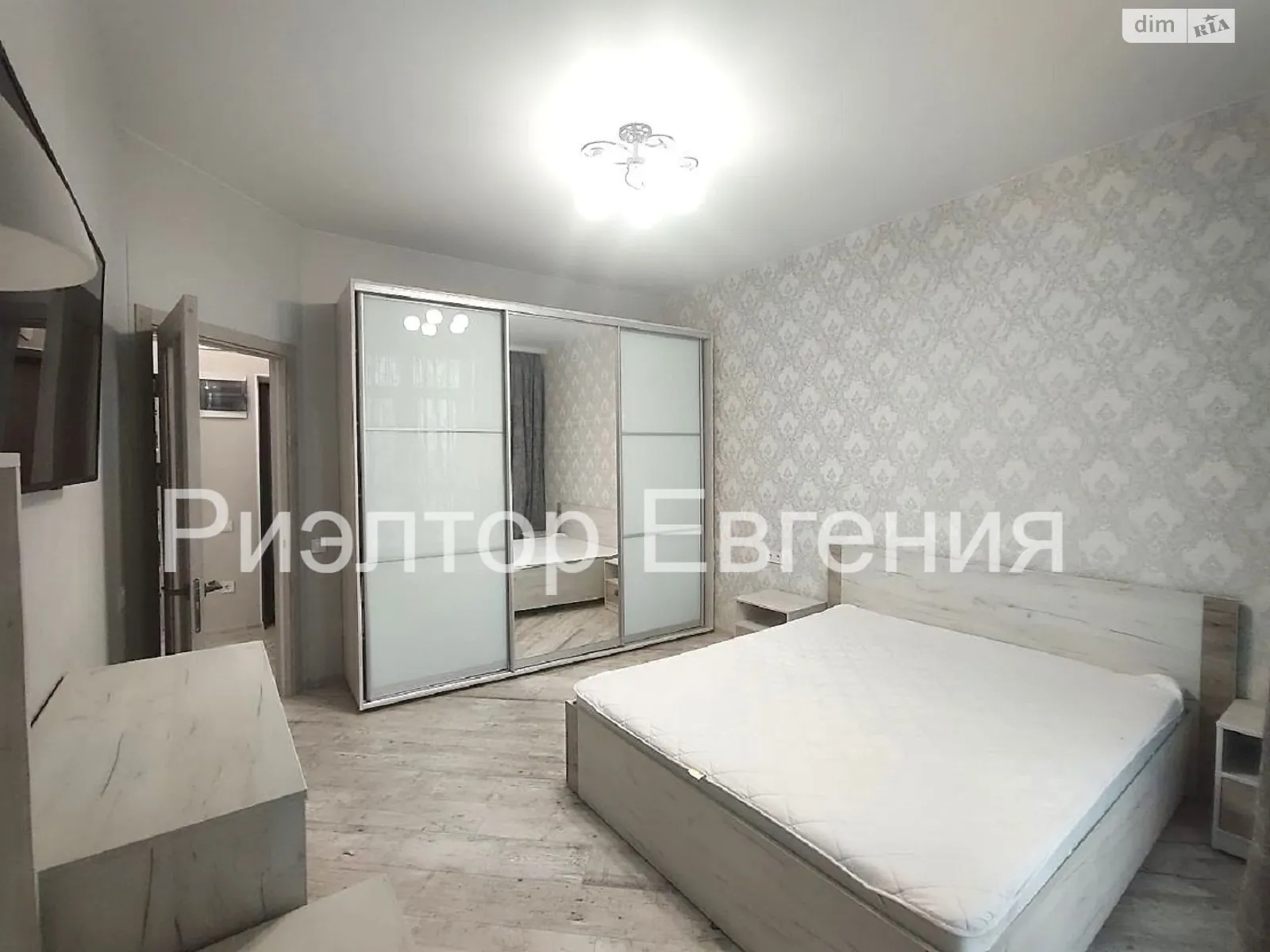 Сдается в аренду 1-комнатная квартира 45 кв. м в Одессе, просп. Леси Украинки, 19А - фото 1