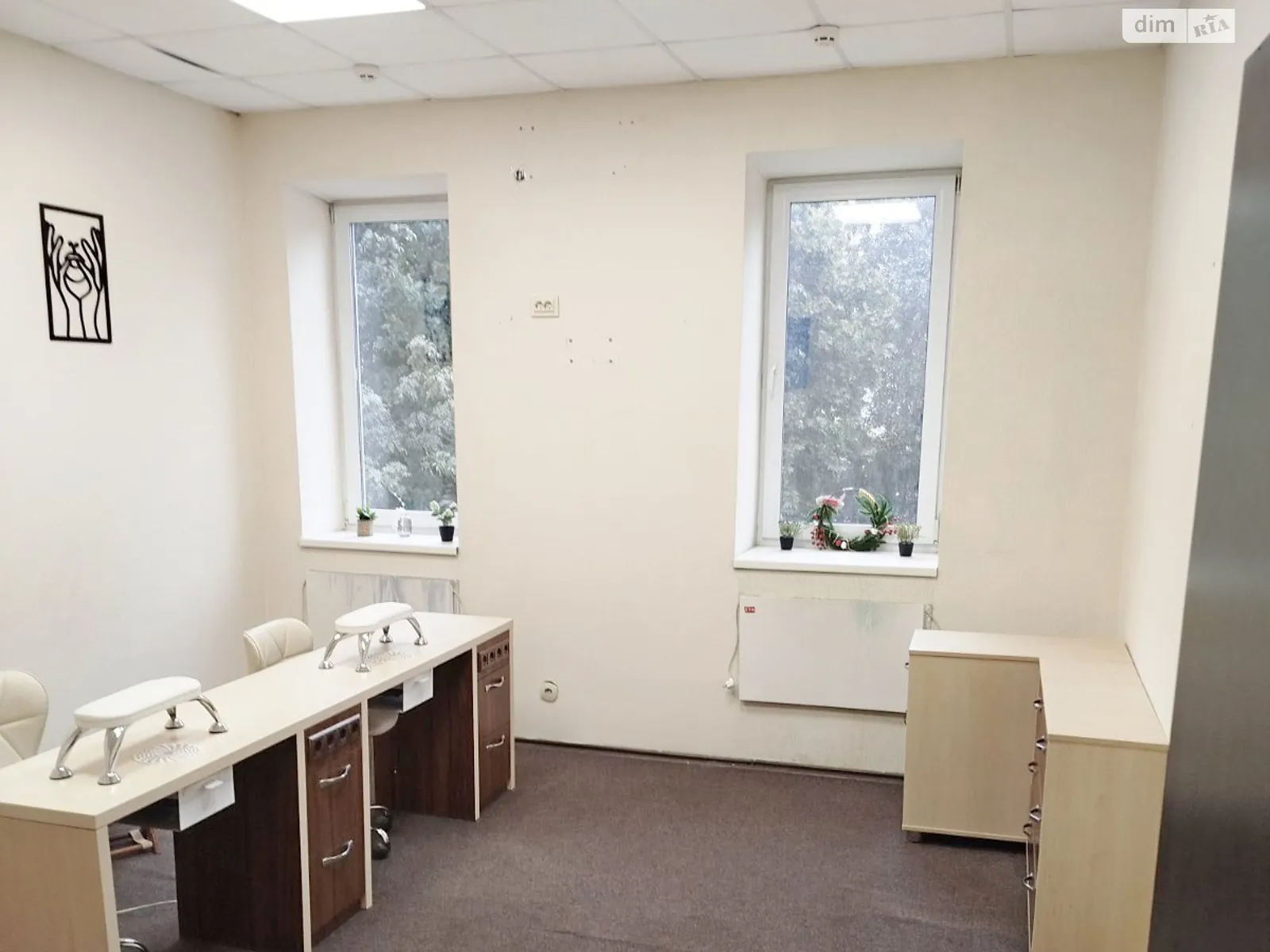 Здається в оренду приміщення вільного призначення 20.5 кв. м в 3-поверховій будівлі, цена: 8015 грн - фото 1