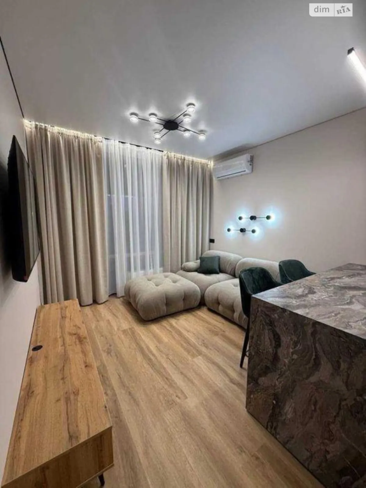 Продається 1-кімнатна квартира 44 кв. м у Києві, вул. Івана Виговського(Маршала Гречка), 40/12 - фото 1