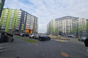 Продаж квартири, Івано-Франківськ, Набережна імені Василя Стефаника вулиця