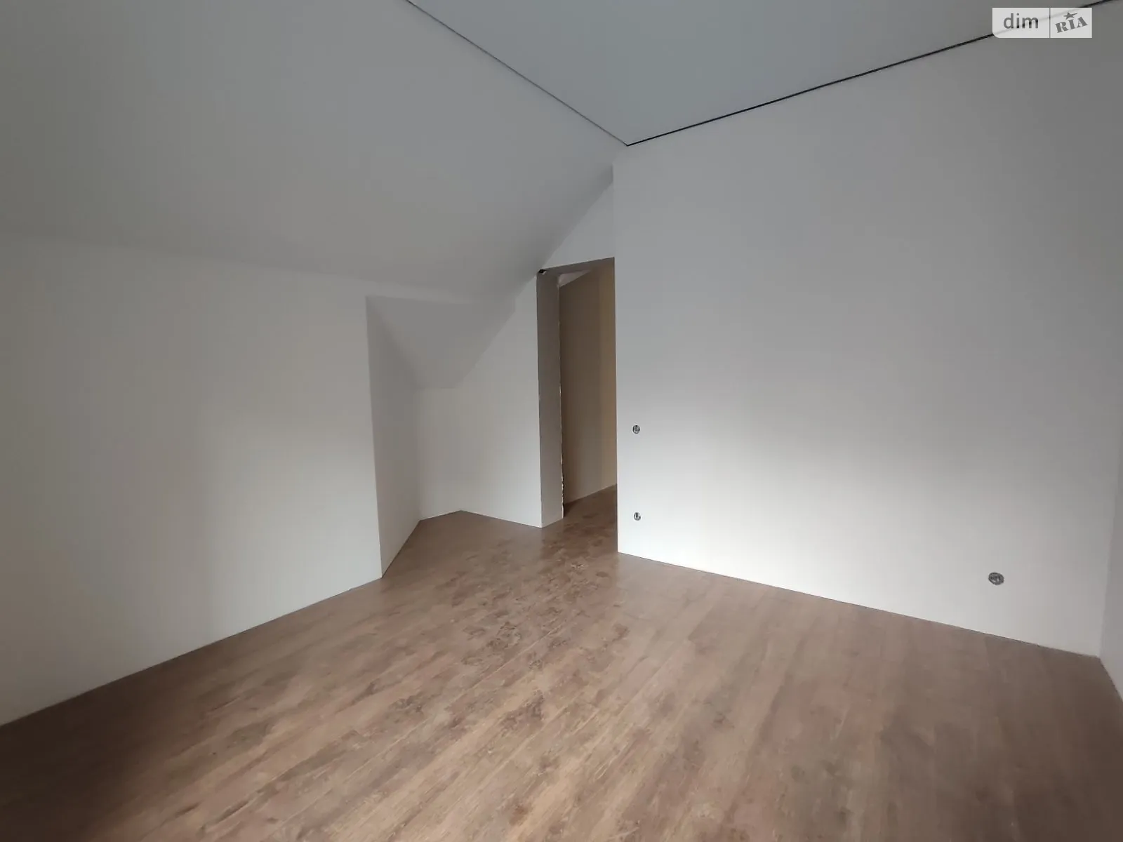 Продается часть дома 75.4 кв. м с гаражом, цена: 125990 $ - фото 1