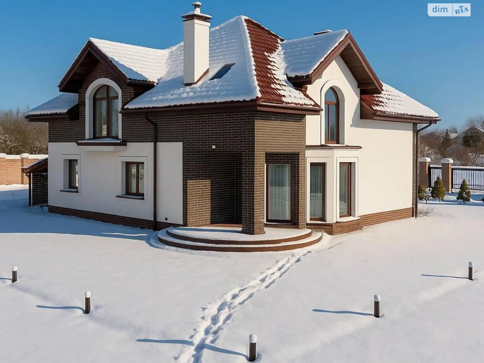 Продается дом на 2 этажа 236 кв. м с верандой, цена: 380000 $ - фото 1