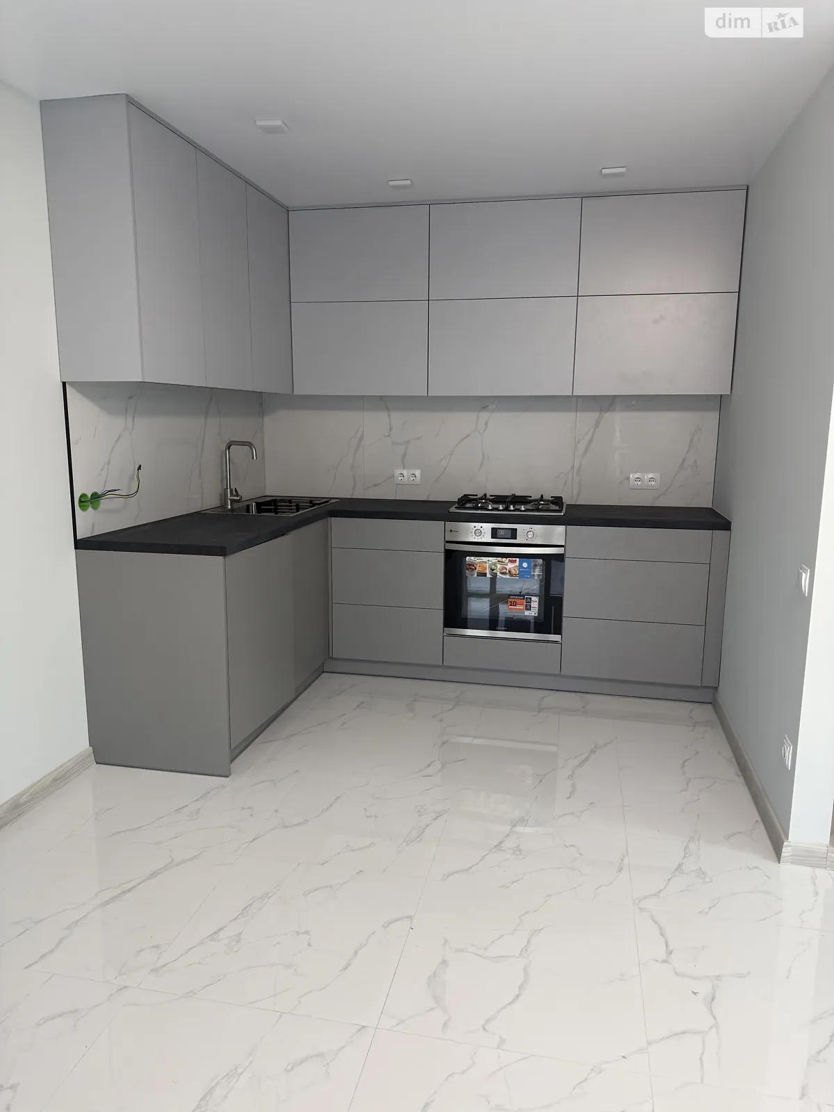 2-комнатная квартира 84 кв. м в Тернополе, ул. Вербицкого Михаила - фото 1